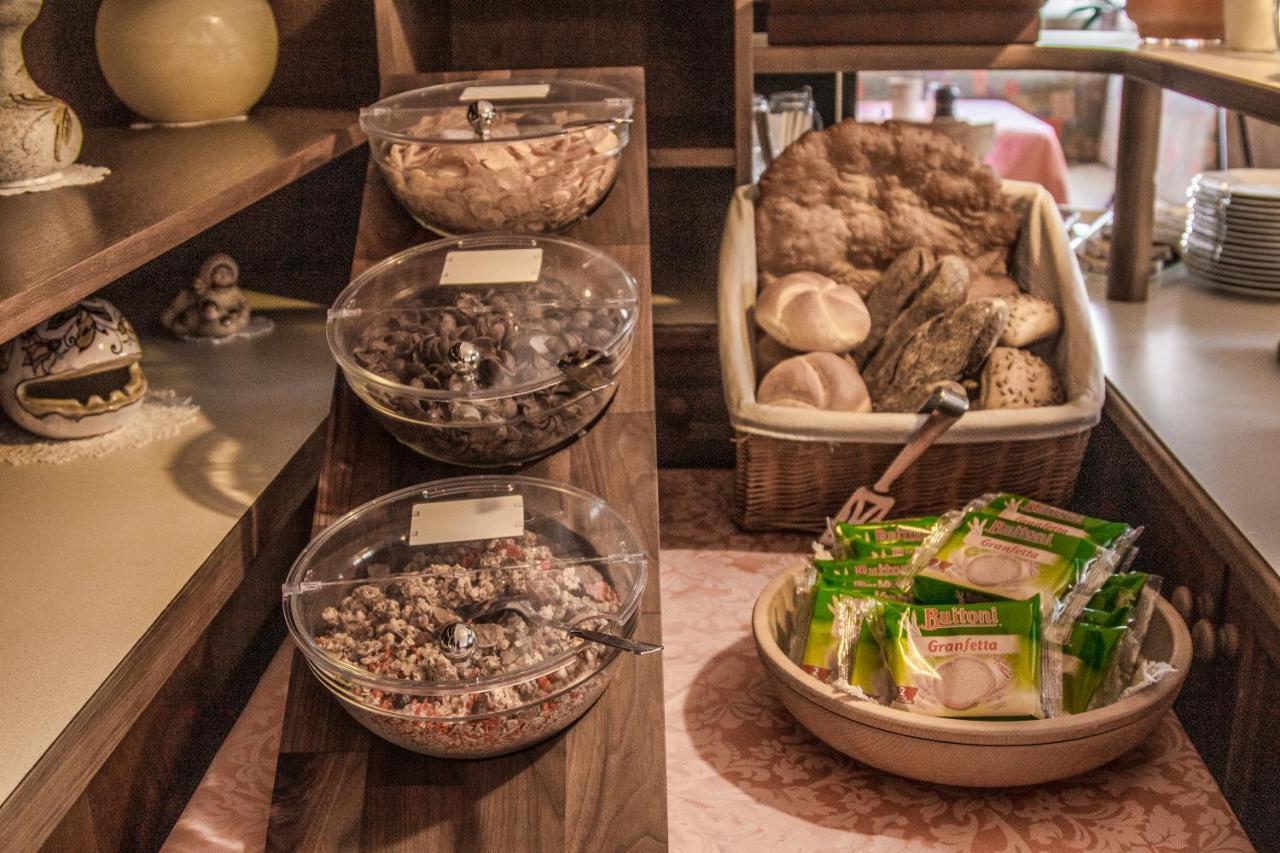 سان كاسيانو Garni Baita المظهر الخارجي الصورة